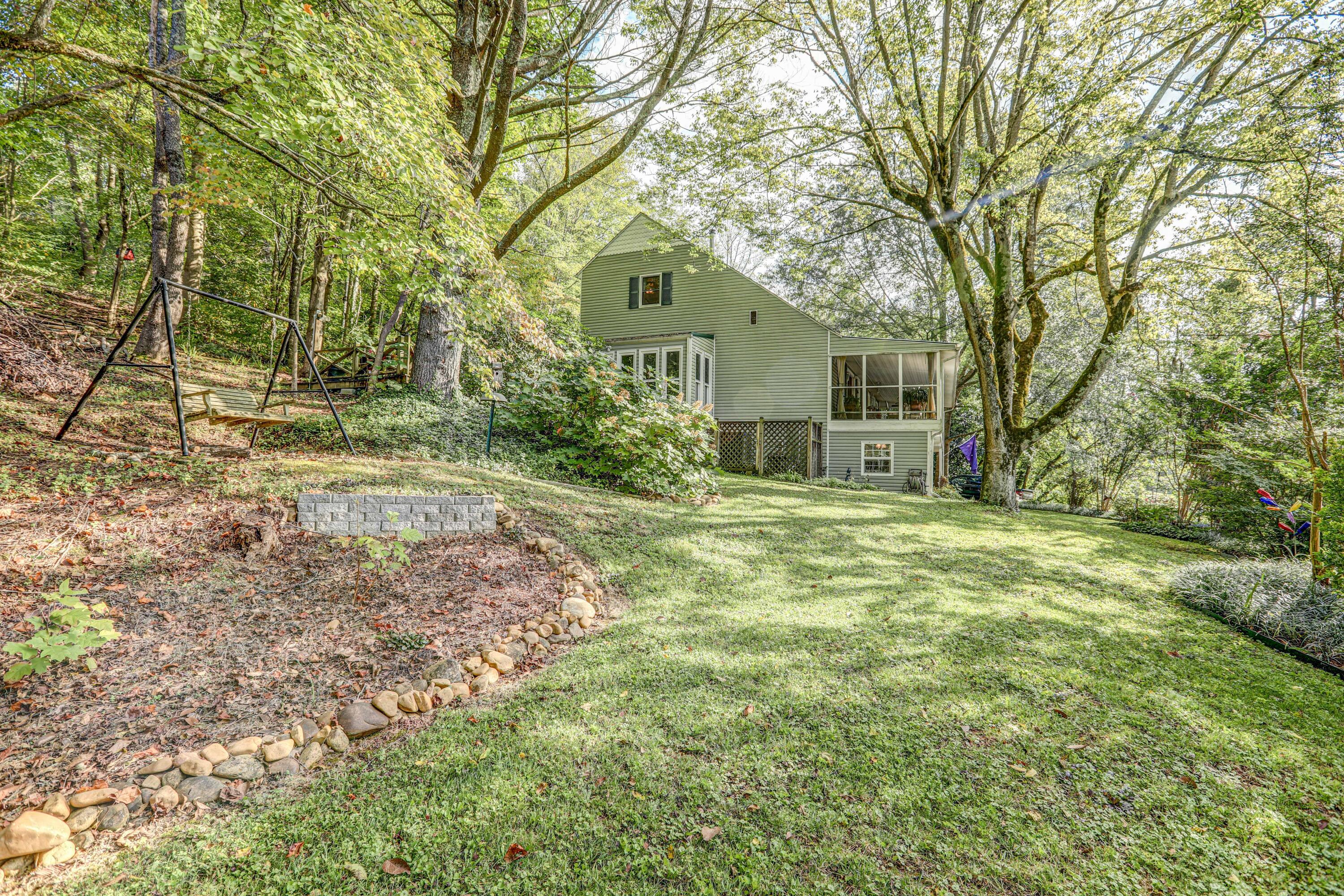 1541 Riverside Road Bluff City, TN 37618 - Photo 14 of 69 B42A6401_2_3_4_5