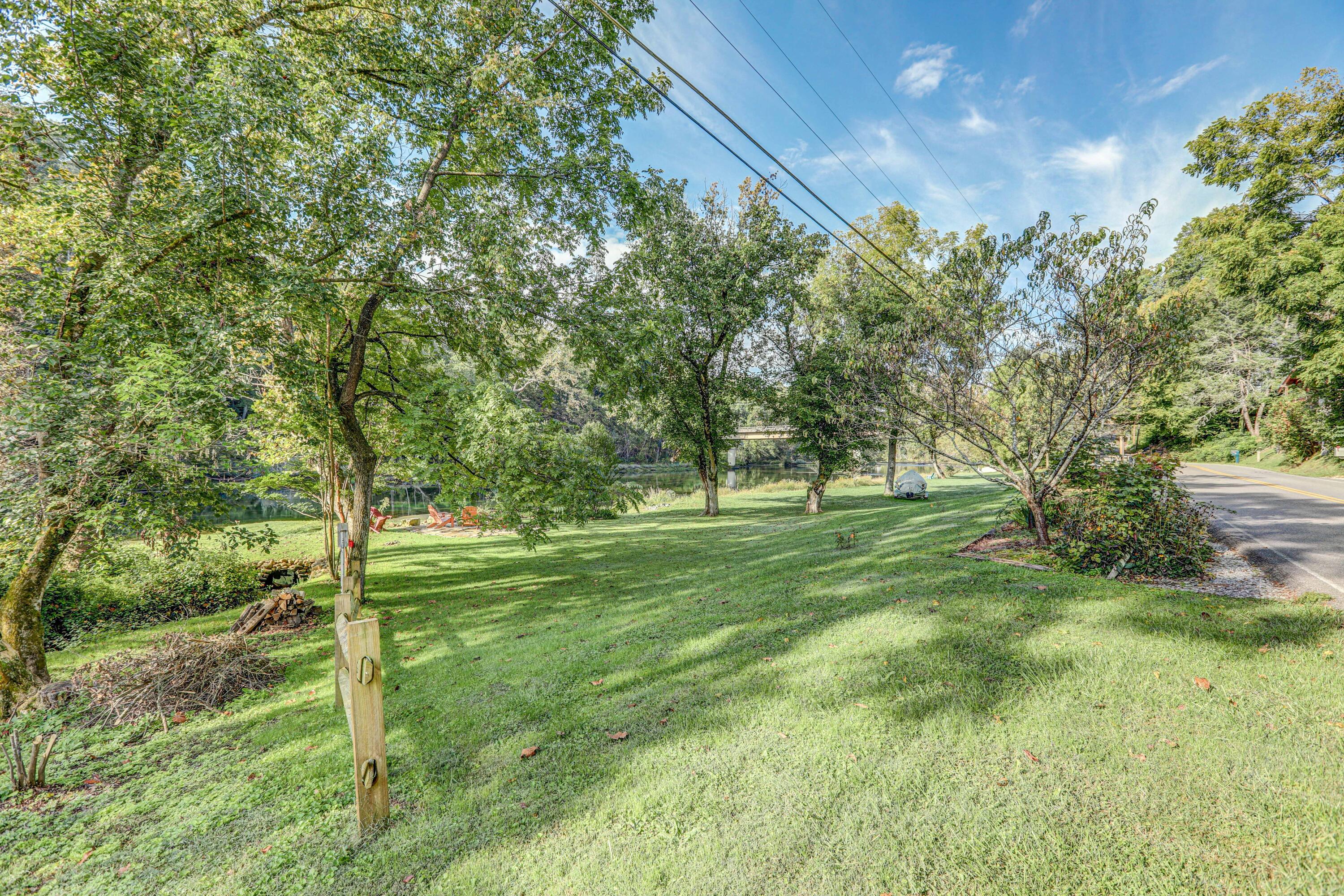 1541 Riverside Road Bluff City, TN 37618 - Photo 4 of 69 B42A6351_2_3_4_5