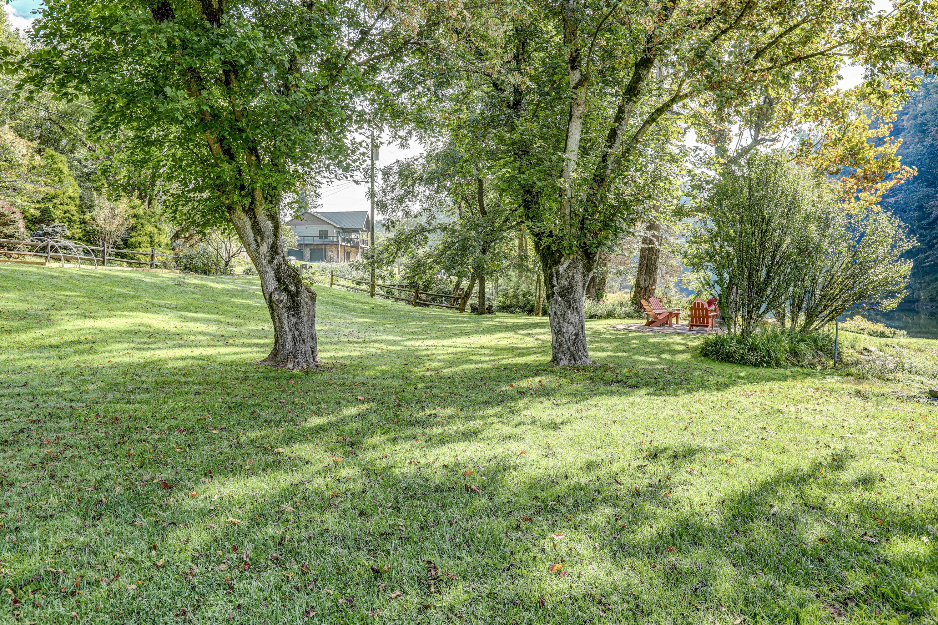 1541 Riverside Road Bluff City, TN 37618 - Photo 9 of 69 B42A6376_77_78_79_80
