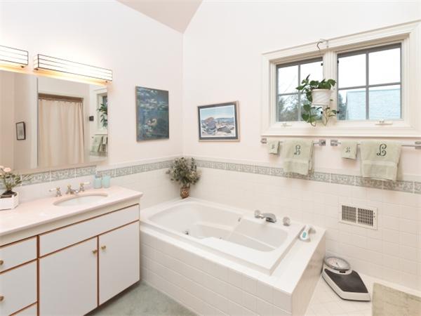 24 Jackson Pond Road, Unit 24 Dedham, MA 02026 - Photo 13 of 26 Gallery Image 13
