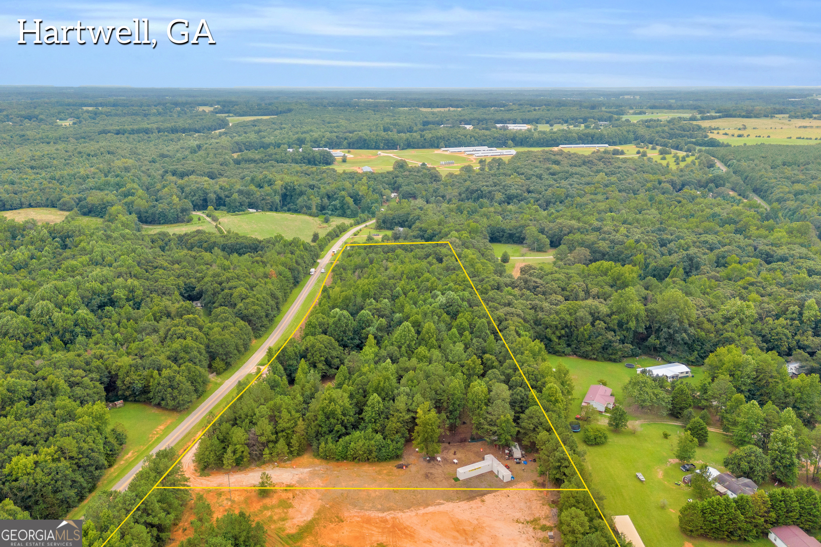 9-acres Speedway Road Hartwell, GA 30643 - Photo 1 of 1 a view of a field with an ocean
