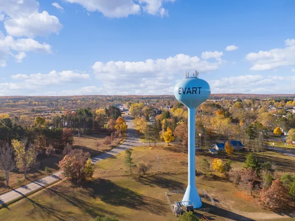 $219,000 | 8600 7 Mile Road, Evart, MI 49631