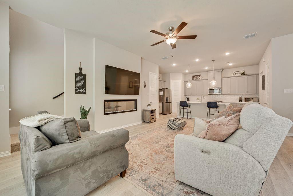 2416 Springhill Avenue Flower Mound, TX 75028 - Photo 17 of 40