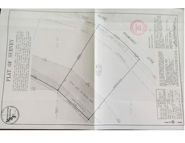 a picture of a bathroom