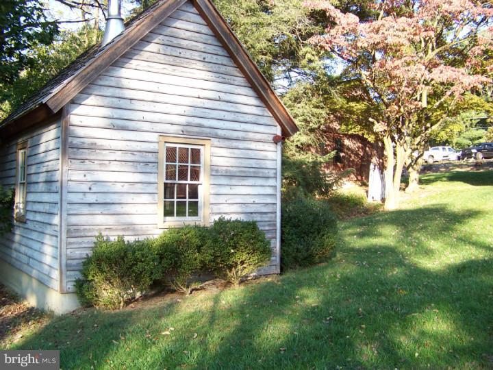 3208 Mannerchor Road Reading, PA 19605 - Photo 10 of 25