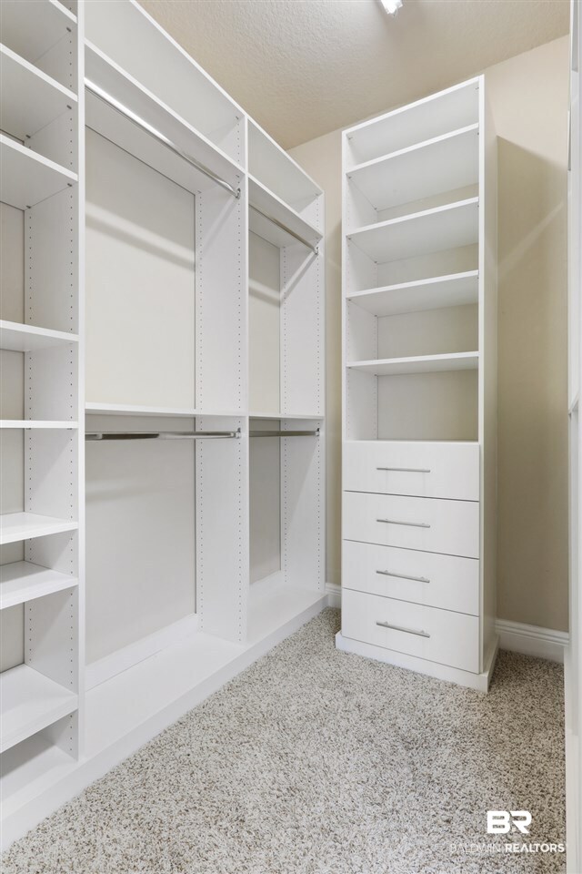 21415 Roundhouse Road Fairhope, AL 36532 - Photo 10 of 16 Master Closet