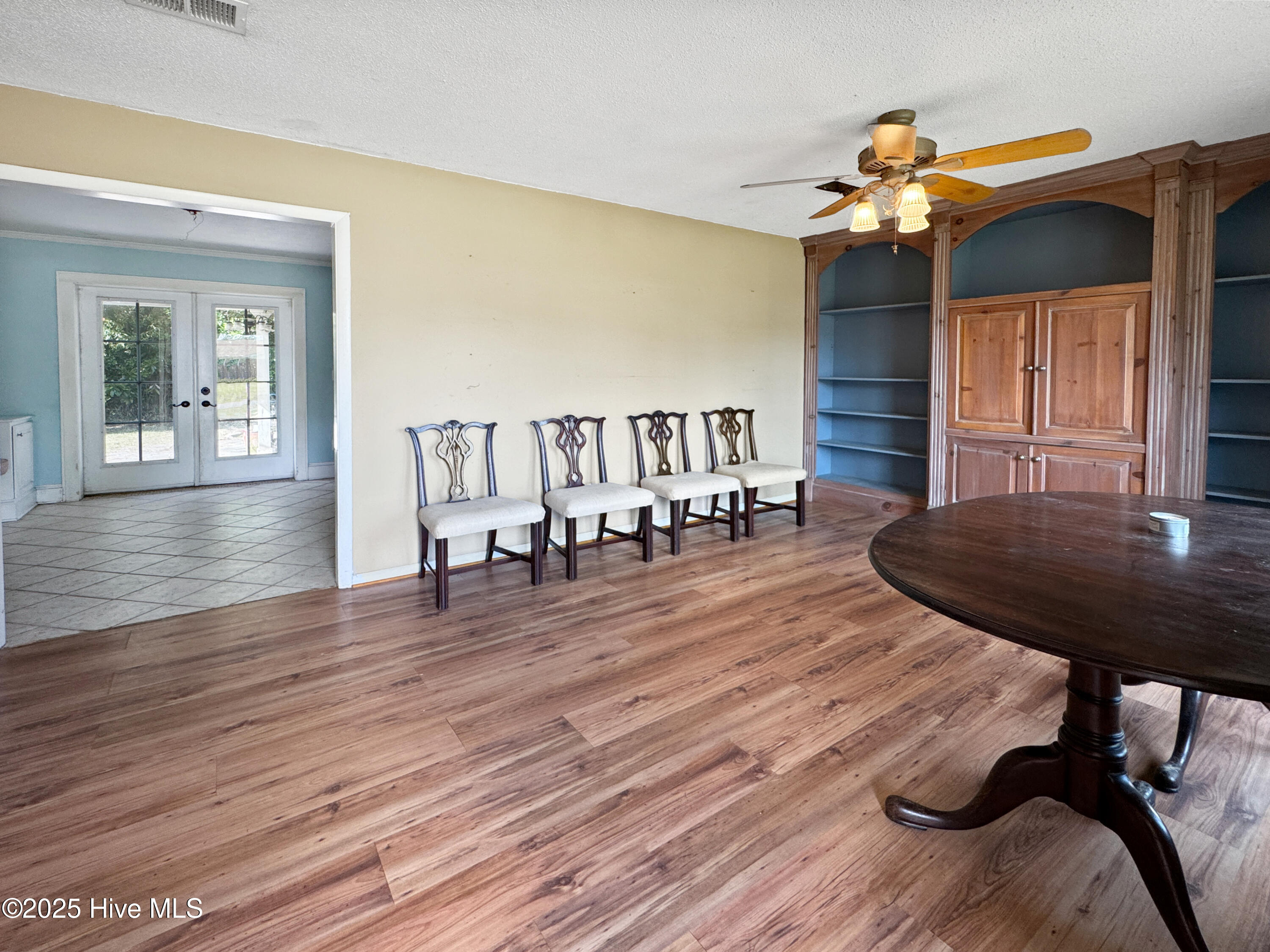 4646 Norwich Road Wilmington, NC 28405 - Photo 3 of 26 8304bce39e2f50bcf653bd81f86073608f608de8