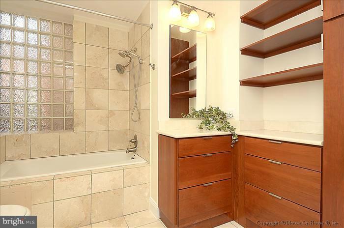 2719 Ontario Road Northwest Washington, DC 20009 - Photo 28 of 30 Bath (Master)