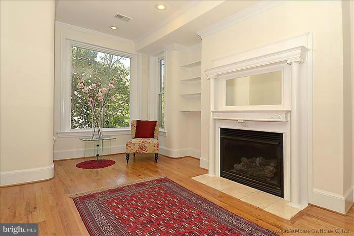 2719 Ontario Road Northwest Washington, DC 20009 - Photo 4 of 30 Living Room