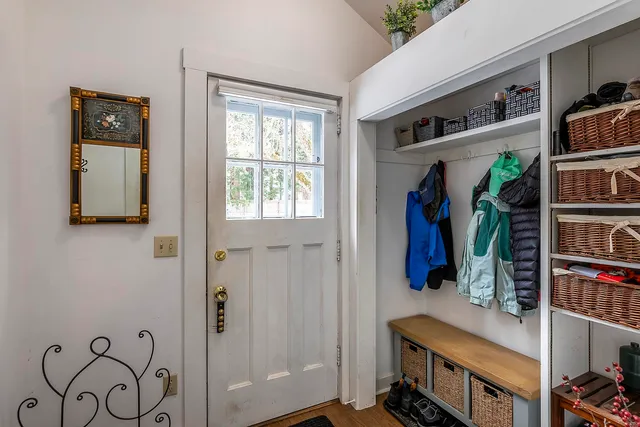 $895,000 | 100 Pomfret Road, Woodstock, VT 05091