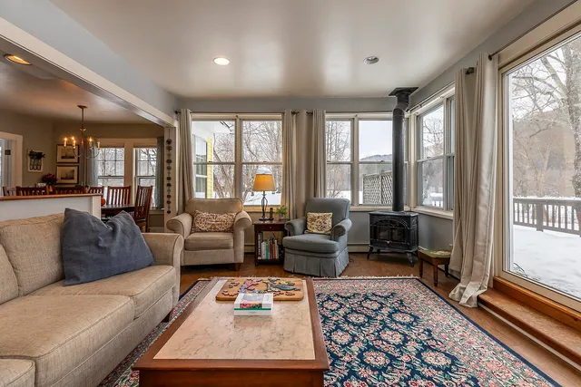 $895,000 | 100 Pomfret Road, Woodstock, VT 05091