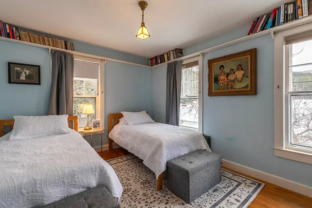 $895,000 | 100 Pomfret Road, Woodstock, VT 05091