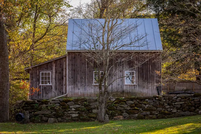 $895,000 | 100 Pomfret Road, Woodstock, VT 05091
