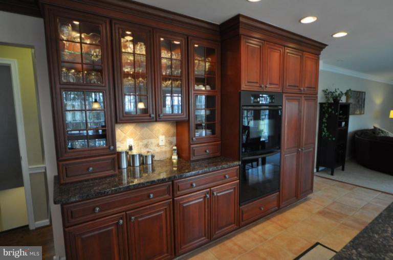 1504 Turtle Rock Lane Reston, VA 20194 - Photo 6 of 29 Kitchen #2