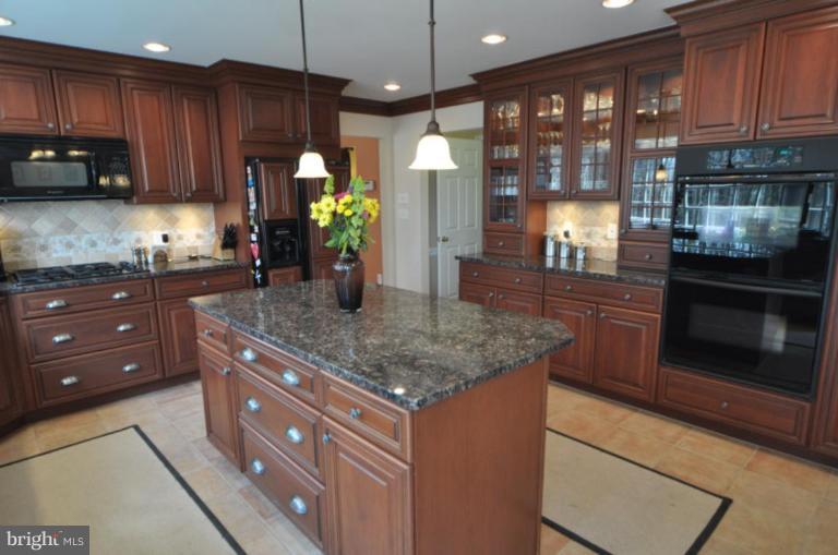 1504 Turtle Rock Lane Reston, VA 20194 - Photo 7 of 29 Kitchen #3