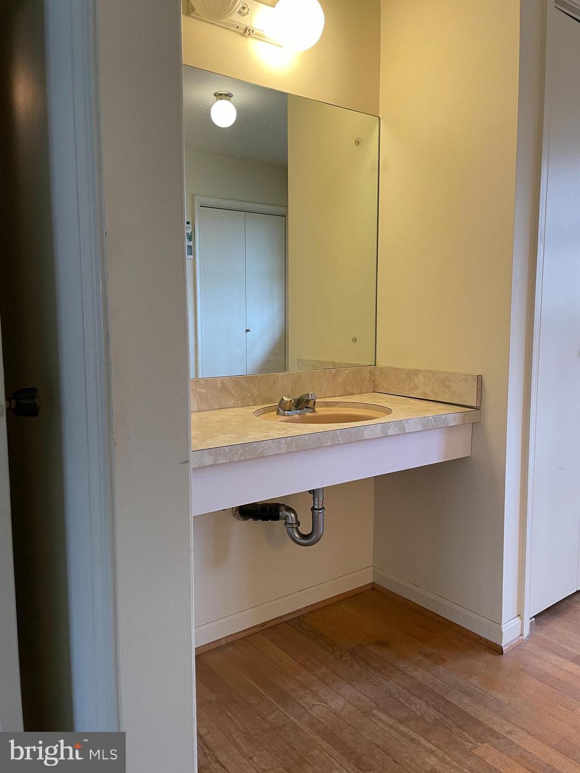 3811 Winterset Drive Annandale, VA 22003 - Photo 20 of 50 Primary Vanity