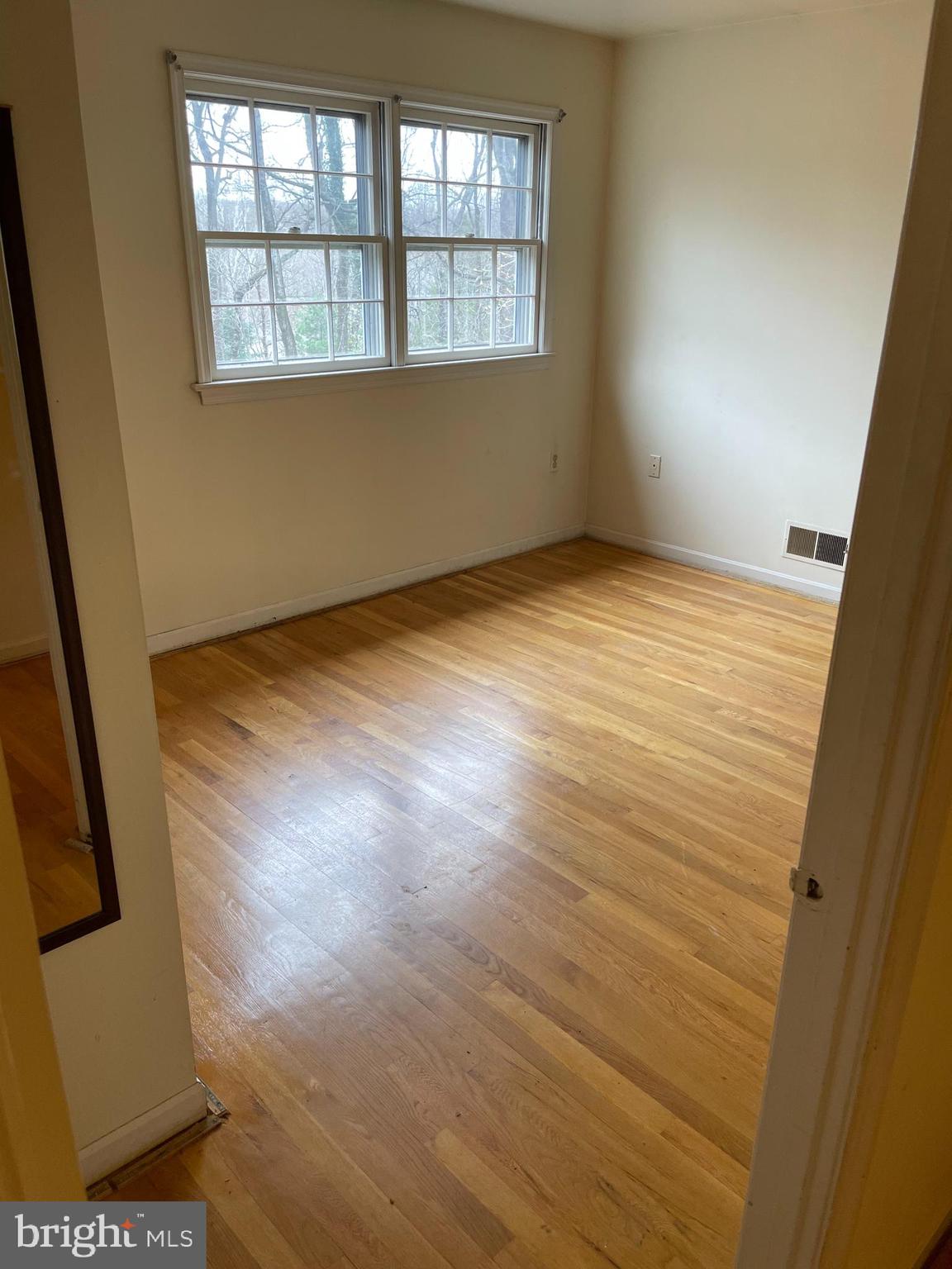 3811 Winterset Drive Annandale, VA 22003 - Photo 28 of 50 Bedroom 4