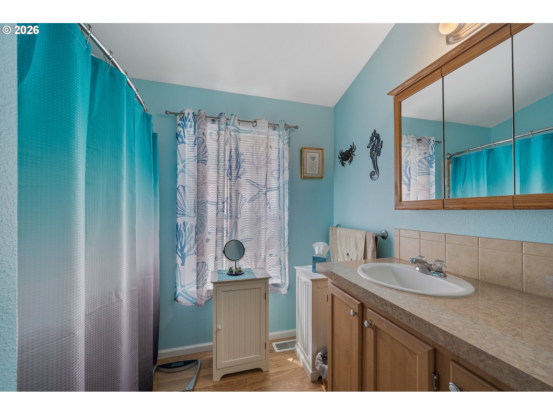 105 10th Street Garibaldi, OR 97118 - Photo 13 of 22 Bathroom