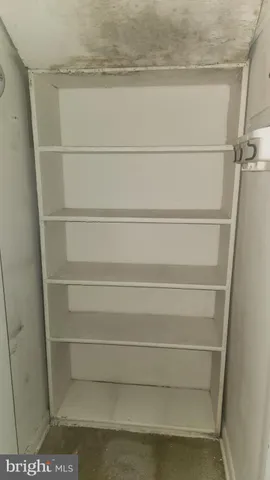 a close up view of washer and dryer