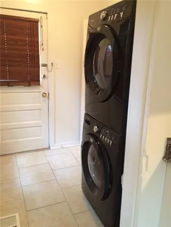 $2,100 | 7627 Hampson Street, New Orleans, LA 70118