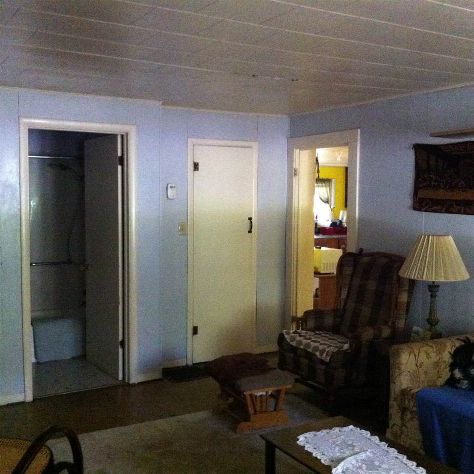 6883 Karlin Road Interlochen, MI 49643 - Photo 7 of 37 1805529-6.JPG