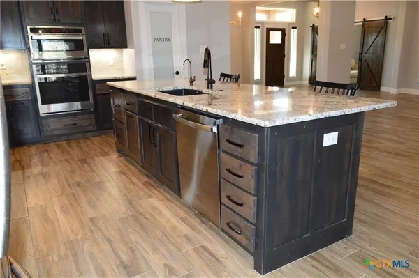 $678,900 | 1026 County Road 3152, Kempner, TX 76539