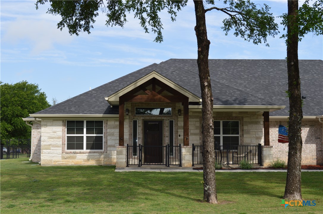 1026 County Road 3152 Kempner, TX 76539 - Photo 4 of 48 front view of house with a yard