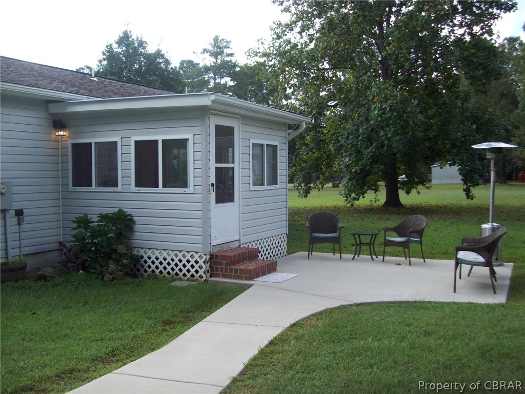 955 Ridge Road Cobbs Creek, VA 23035 - Photo 4 of 16