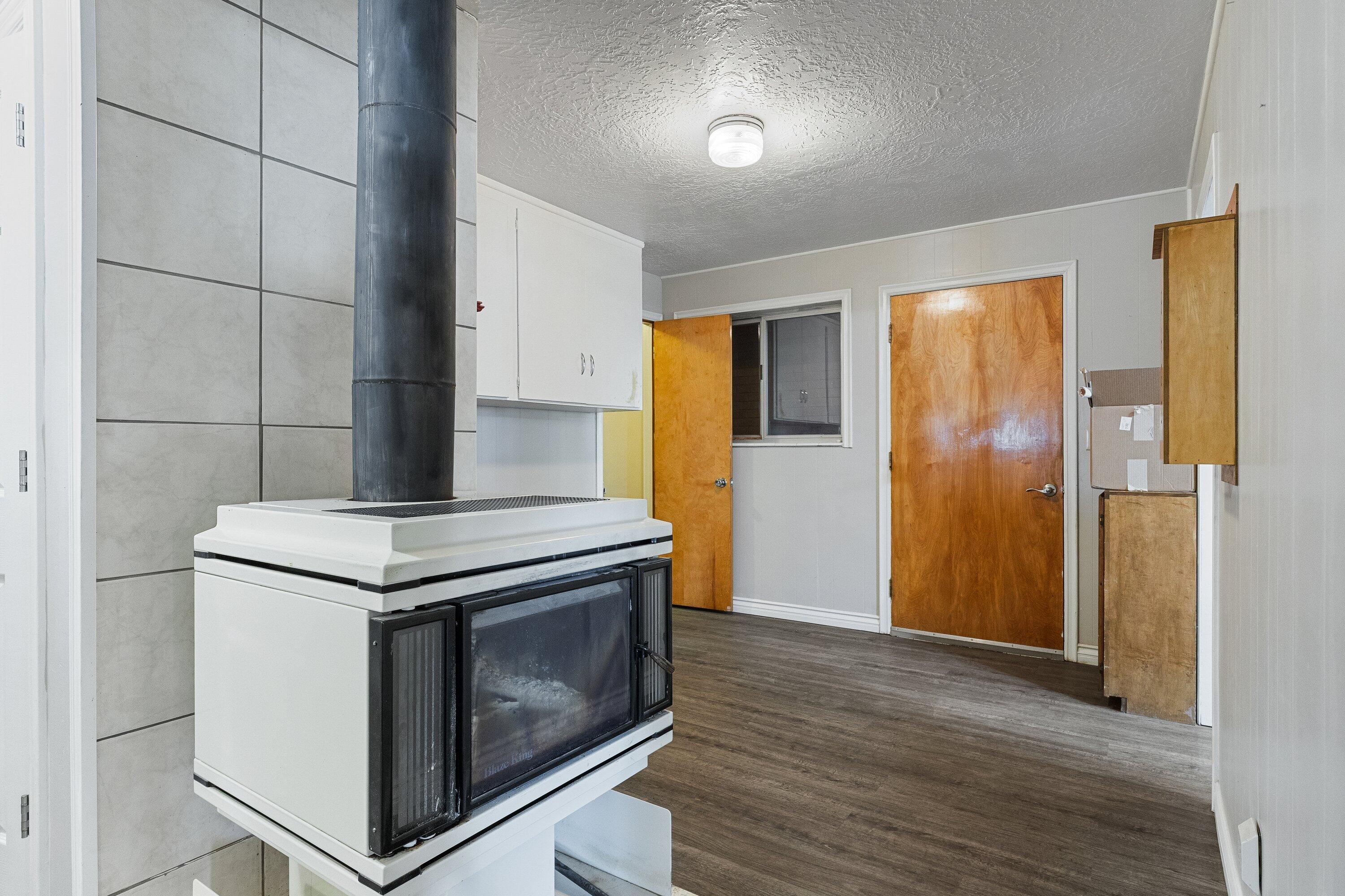 81 South Center Street Enterprise, UT 84725 - Photo 9 of 35 Hall