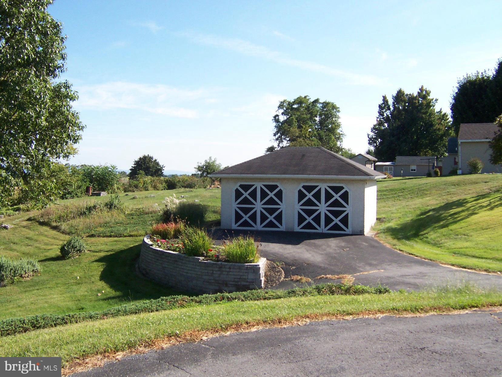 13220 Ridge Road Greencastle, PA 17225 - Photo 6 of 28 Exterior (General)