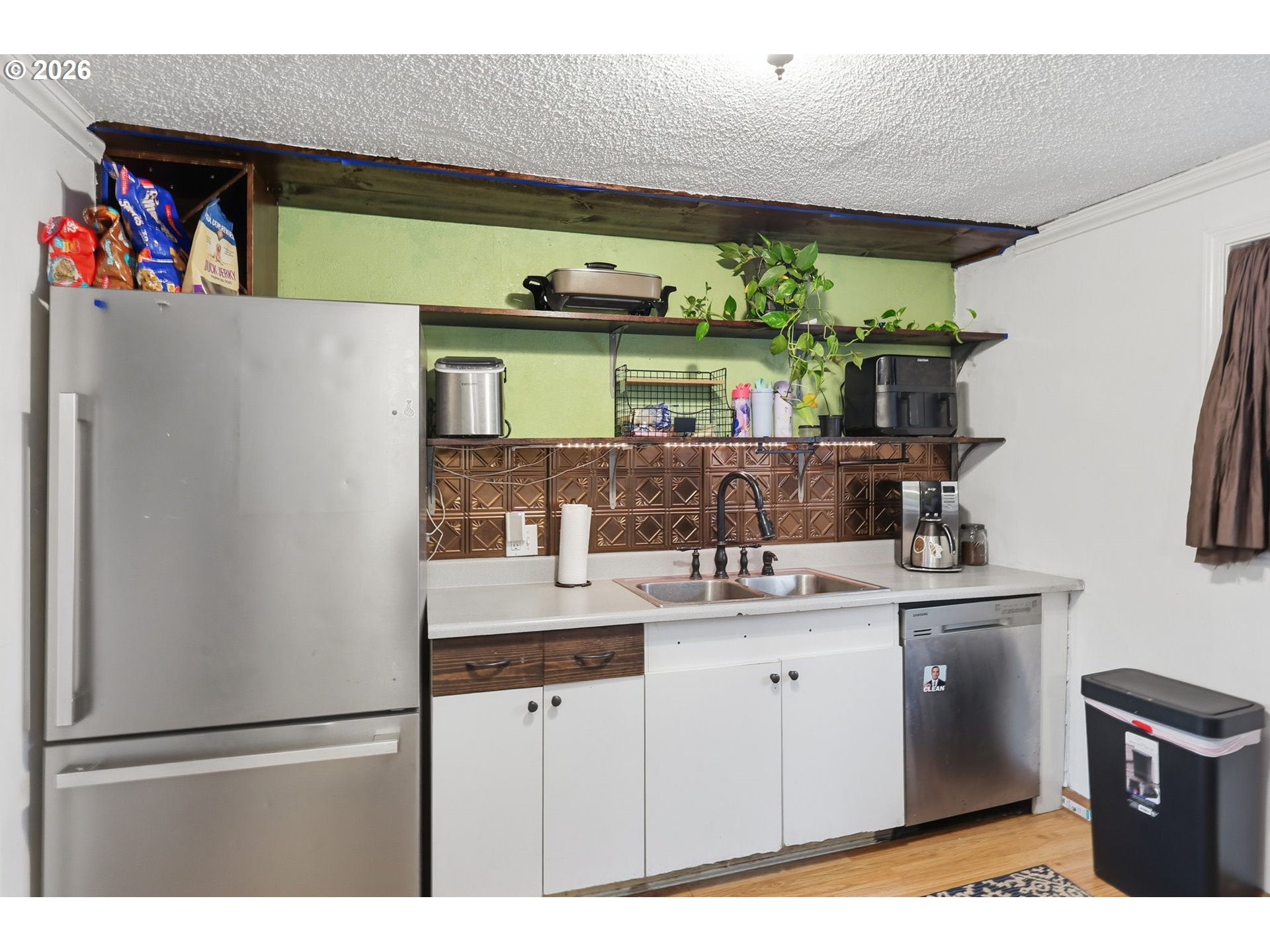1891 Scott Road Springfield, OR 97477 - Photo 18 of 38 a kitchen with stainless steel appliances granite countertop a refrigerator and a sink