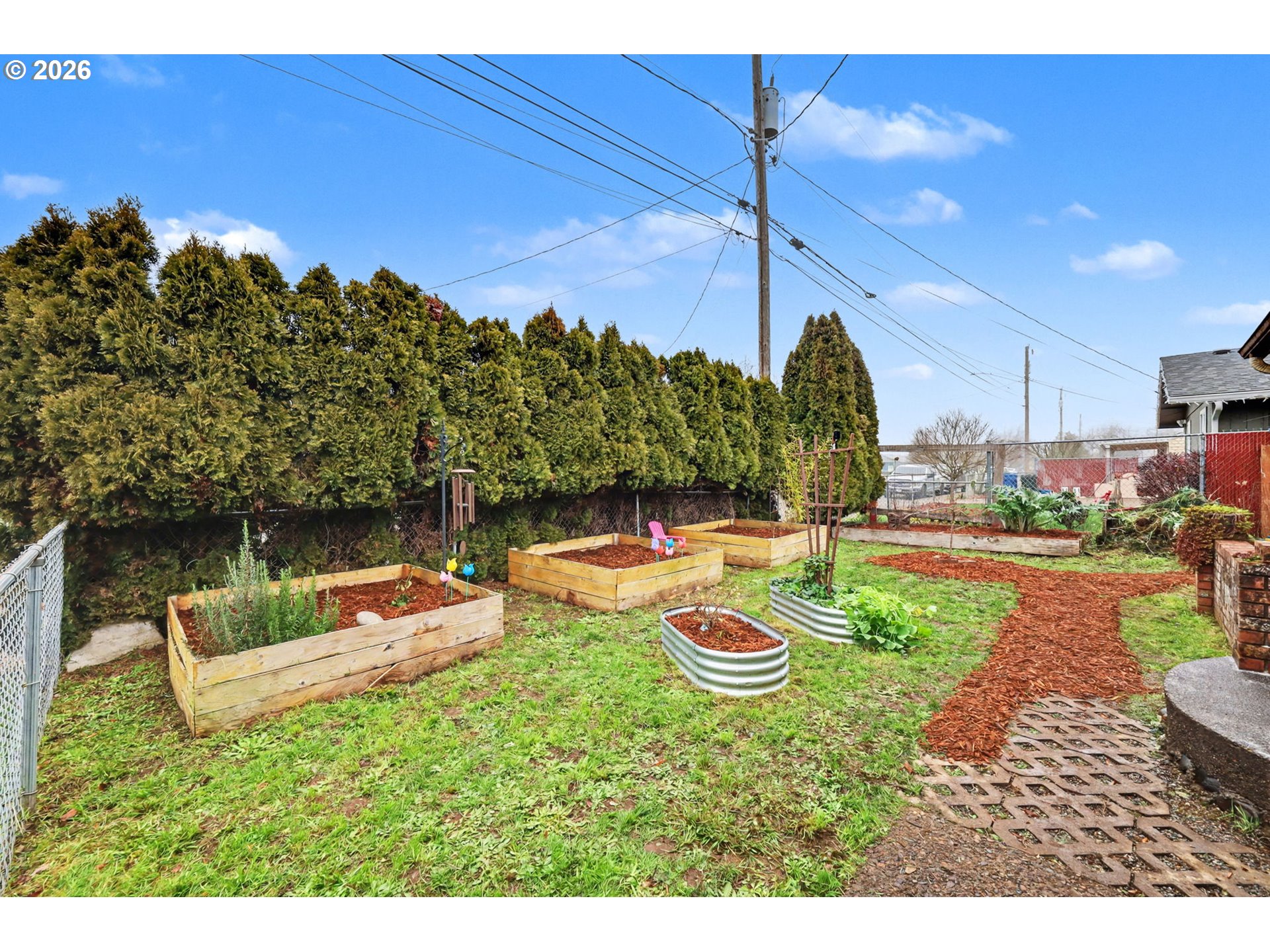1891 Scott Road Springfield, OR 97477 - Photo 3 of 38 a view of a chair and tables in the patio