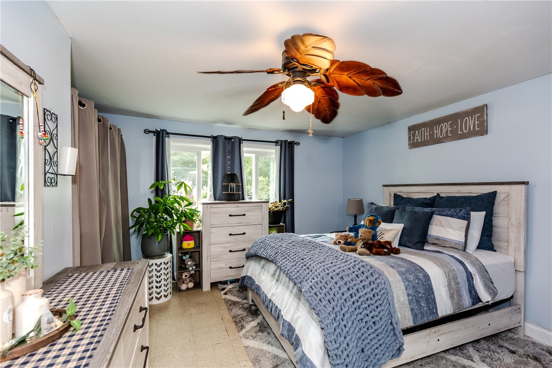143 Duncan Road Warwick, RI 02886 - Photo 23 of 29 Primary bedroom