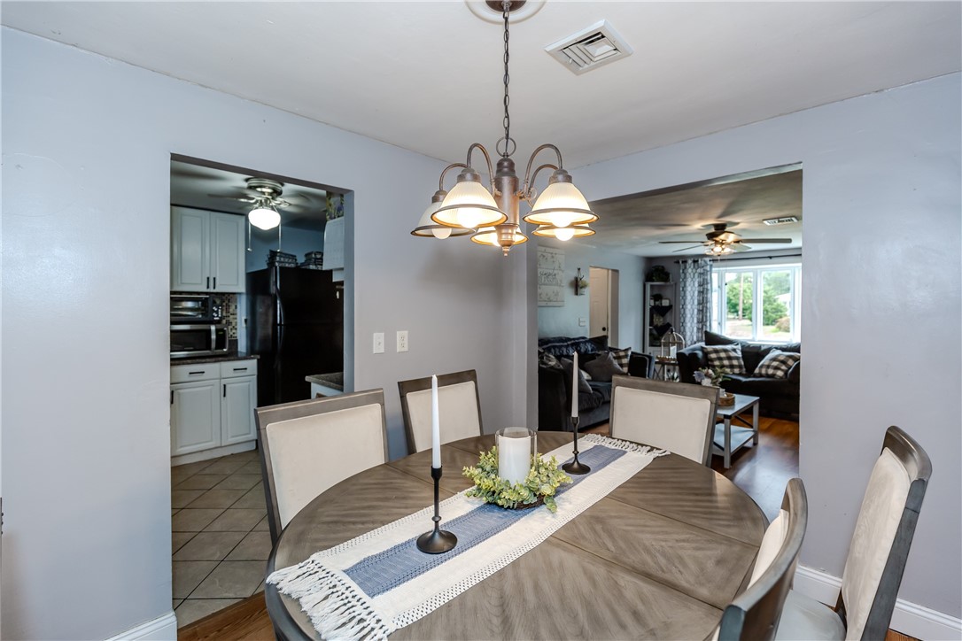 143 Duncan Road Warwick, RI 02886 - Photo 9 of 29 Dining room