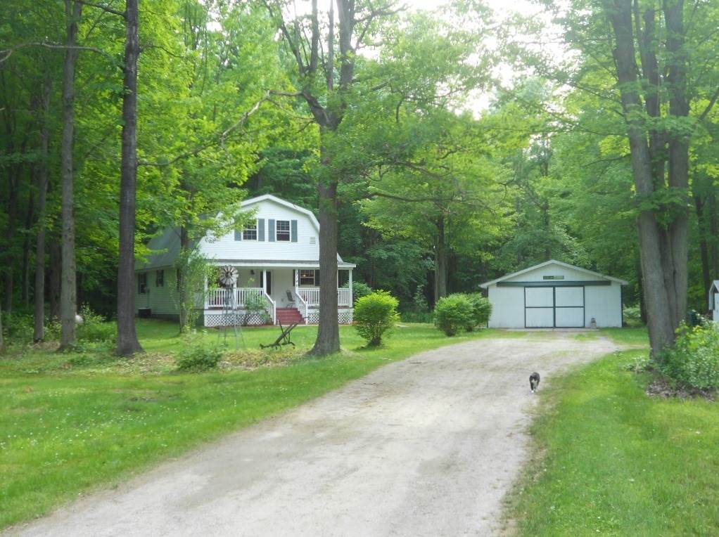 3140 South East County Line Road Shepherd, MI 48883 - Photo 25 of 38 1848769-24.JPG
