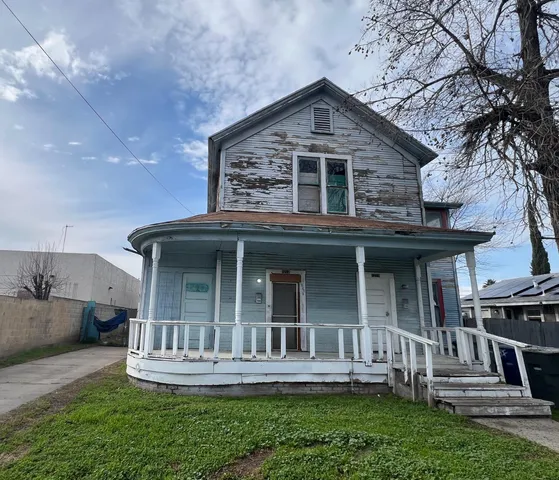 $230,000 | 1217 North Palm Avenue, Fresno, CA 93728