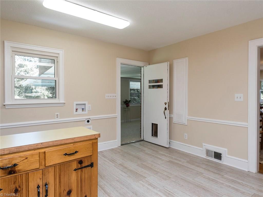 618 Rockspring Road High Point, NC 27262 - Photo 12 of 30 Gallery Image 12
