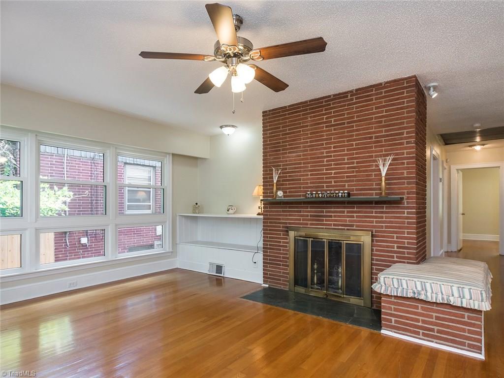 618 Rockspring Road High Point, NC 27262 - Photo 5 of 30 Gallery Image 5