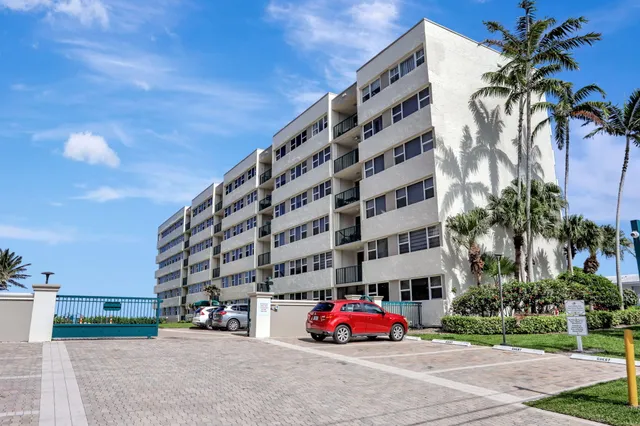 $585,000 | 1237 Hillsboro Mile, Unit 402, Hillsboro Beach, FL 33062