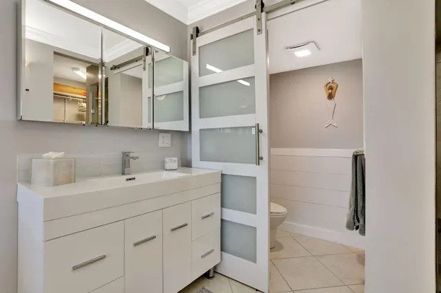 $585,000 | 1237 Hillsboro Mile, Unit 402, Hillsboro Beach, FL 33062