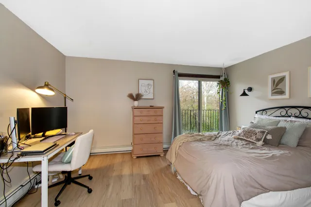 $140,000 | 5627 Green Cir Drive, Unit 208, Hopkins, MN 55343