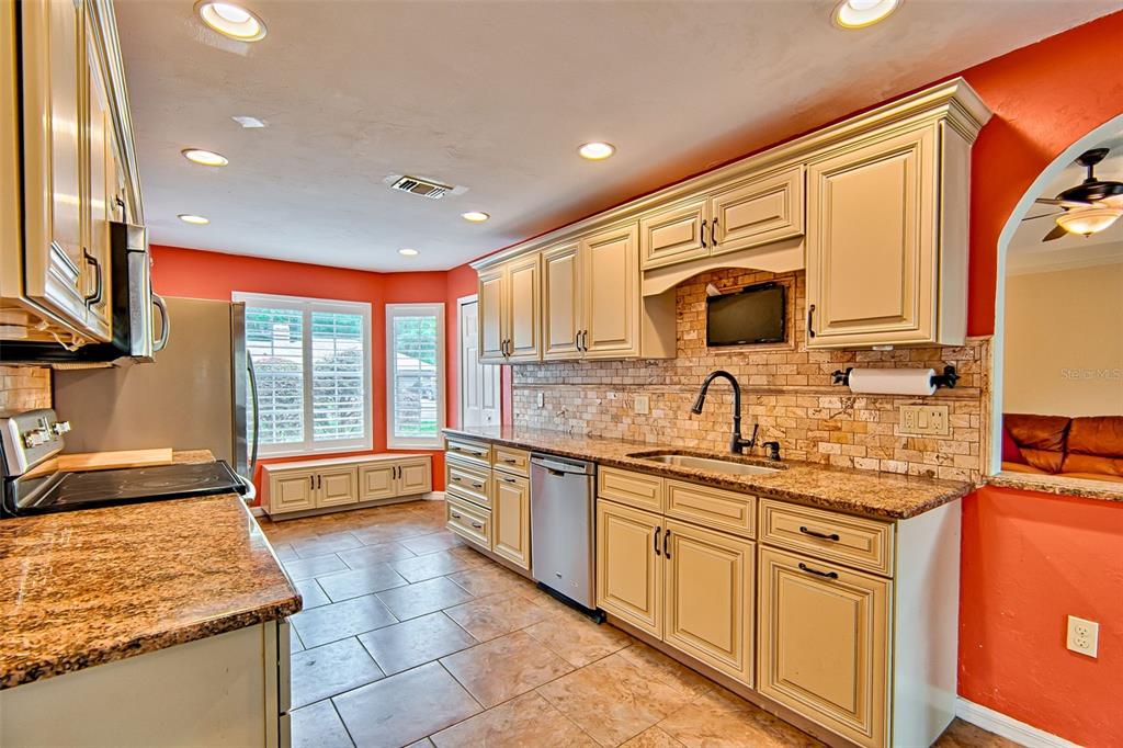 533 Northwest 39th Drive Gainesville, FL 32607 - Photo 12 of 36