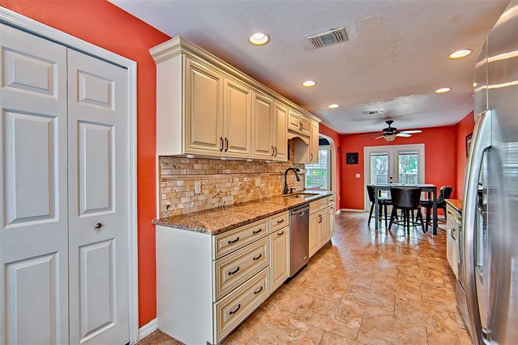 533 Northwest 39th Drive Gainesville, FL 32607 - Photo 15 of 36