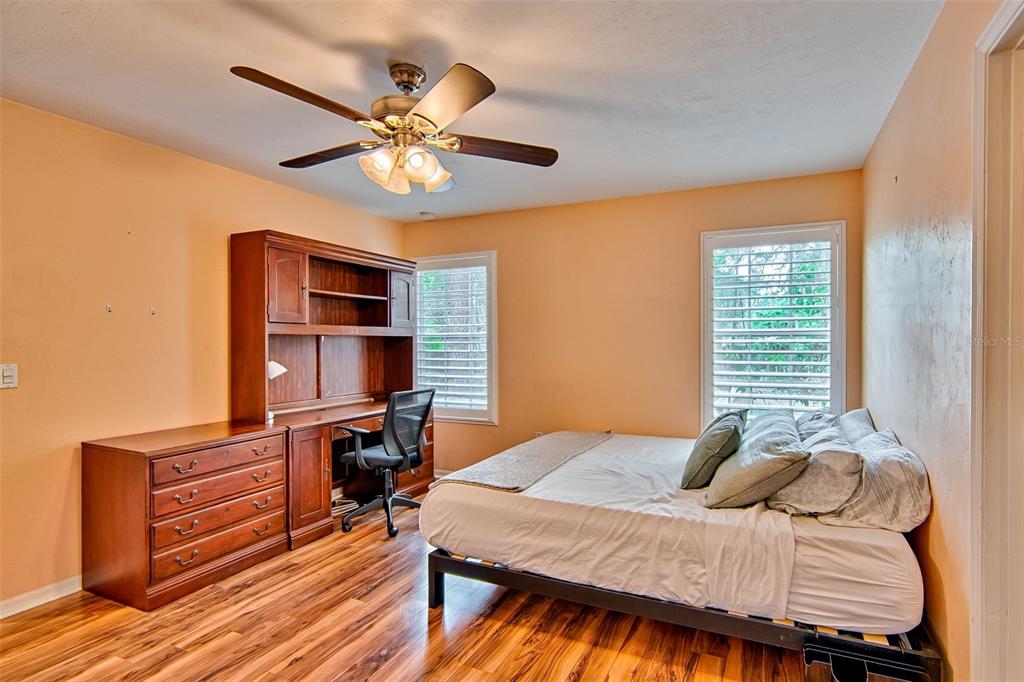 533 Northwest 39th Drive Gainesville, FL 32607 - Photo 18 of 36