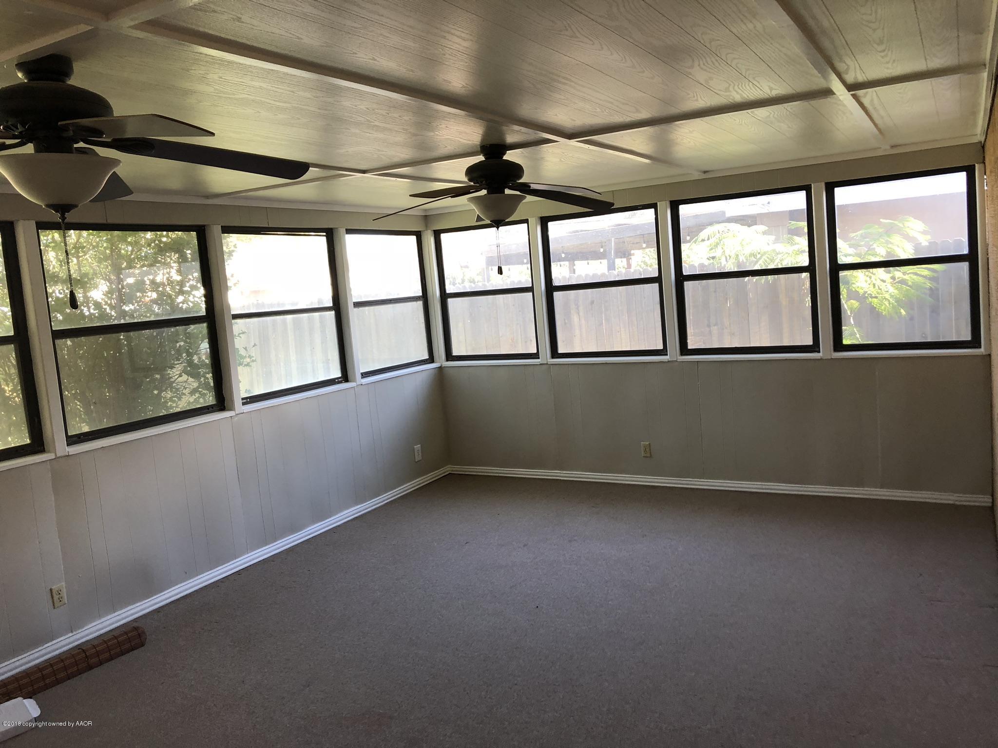 2406 Southwest 49th Avenue Amarillo, TX 79110 - Photo 28 of 38 an empty room with a window