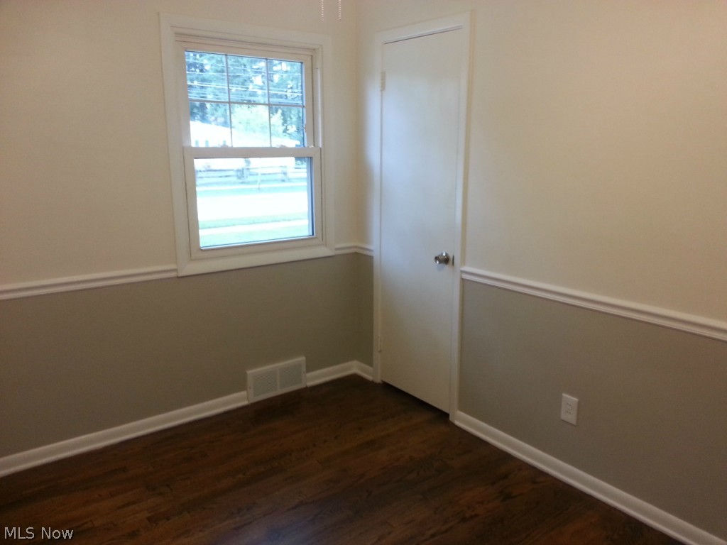 233 Nobottom Road Berea, OH 44017 - Photo 12 of 23 Gallery Image 12