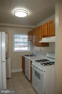 $175,000 | 2237 Farrington Avenue, Unit 101, Alexandria, VA 22303