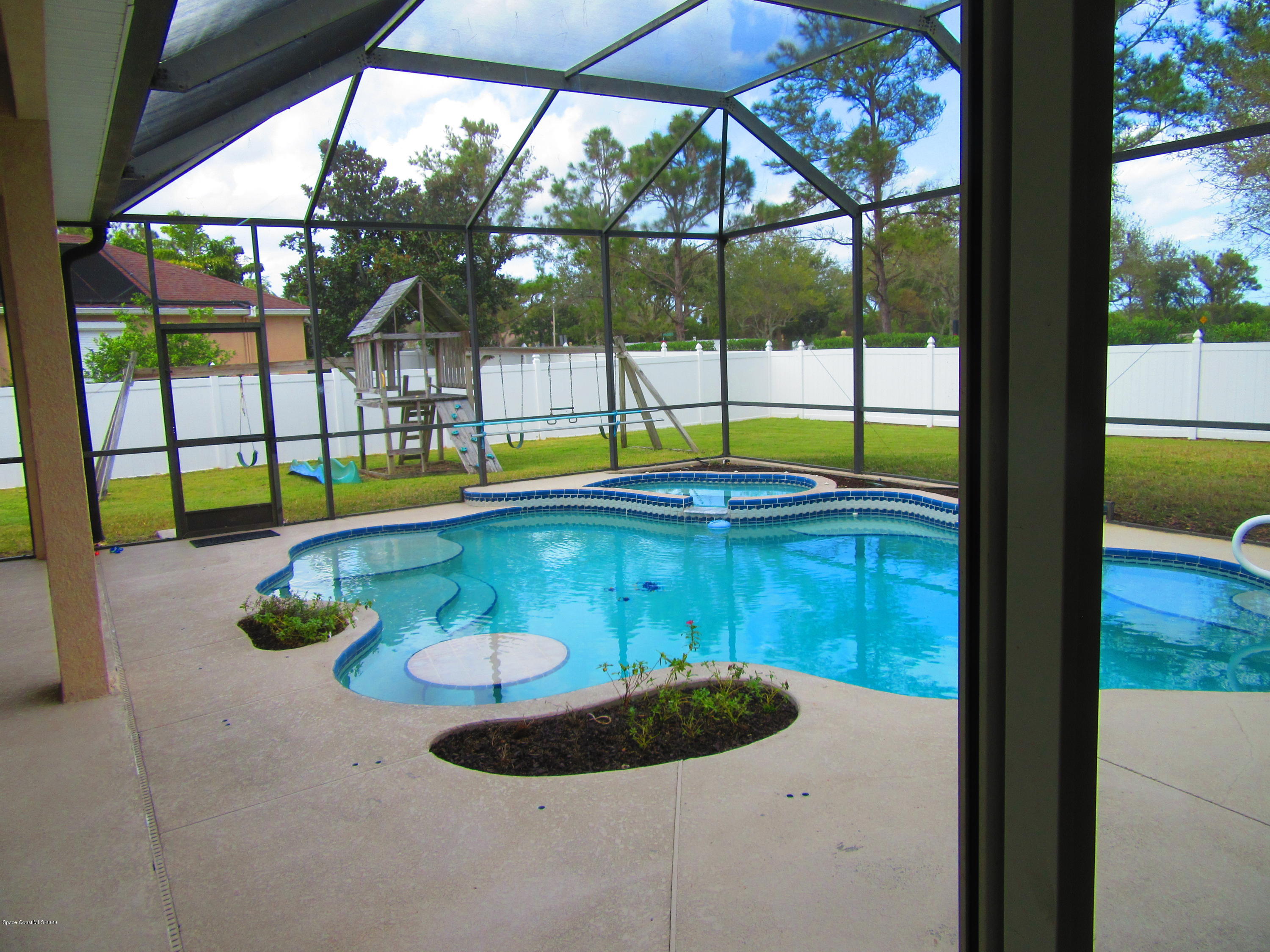 3702 Stream Drive Melbourne, FL 32940 - Photo 2 of 17 IMG_1753