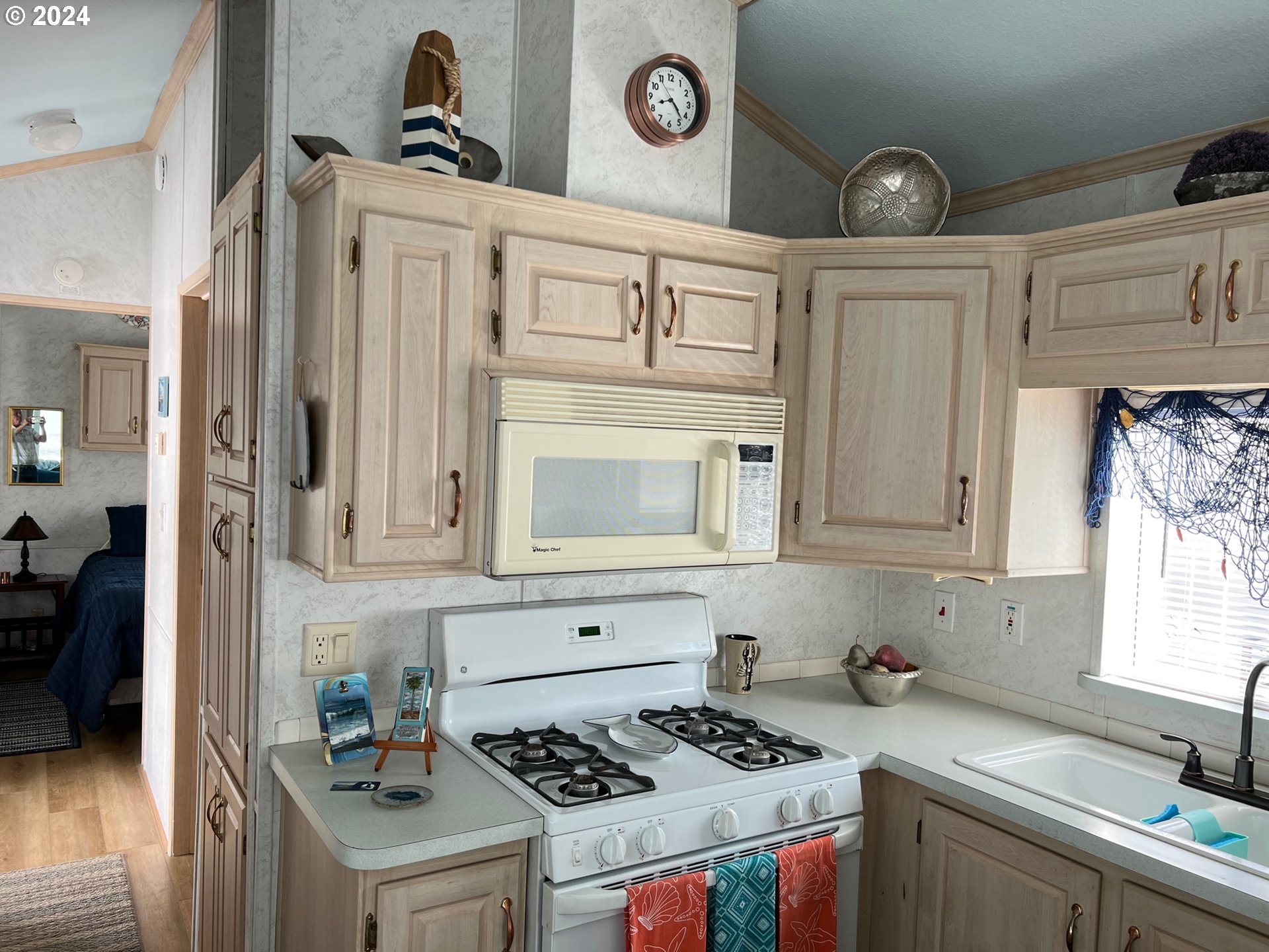 16219 Lower Harbor Road, Unit 19 Brookings, OR 97415 - Photo 22 of 39 Gallery Image 22