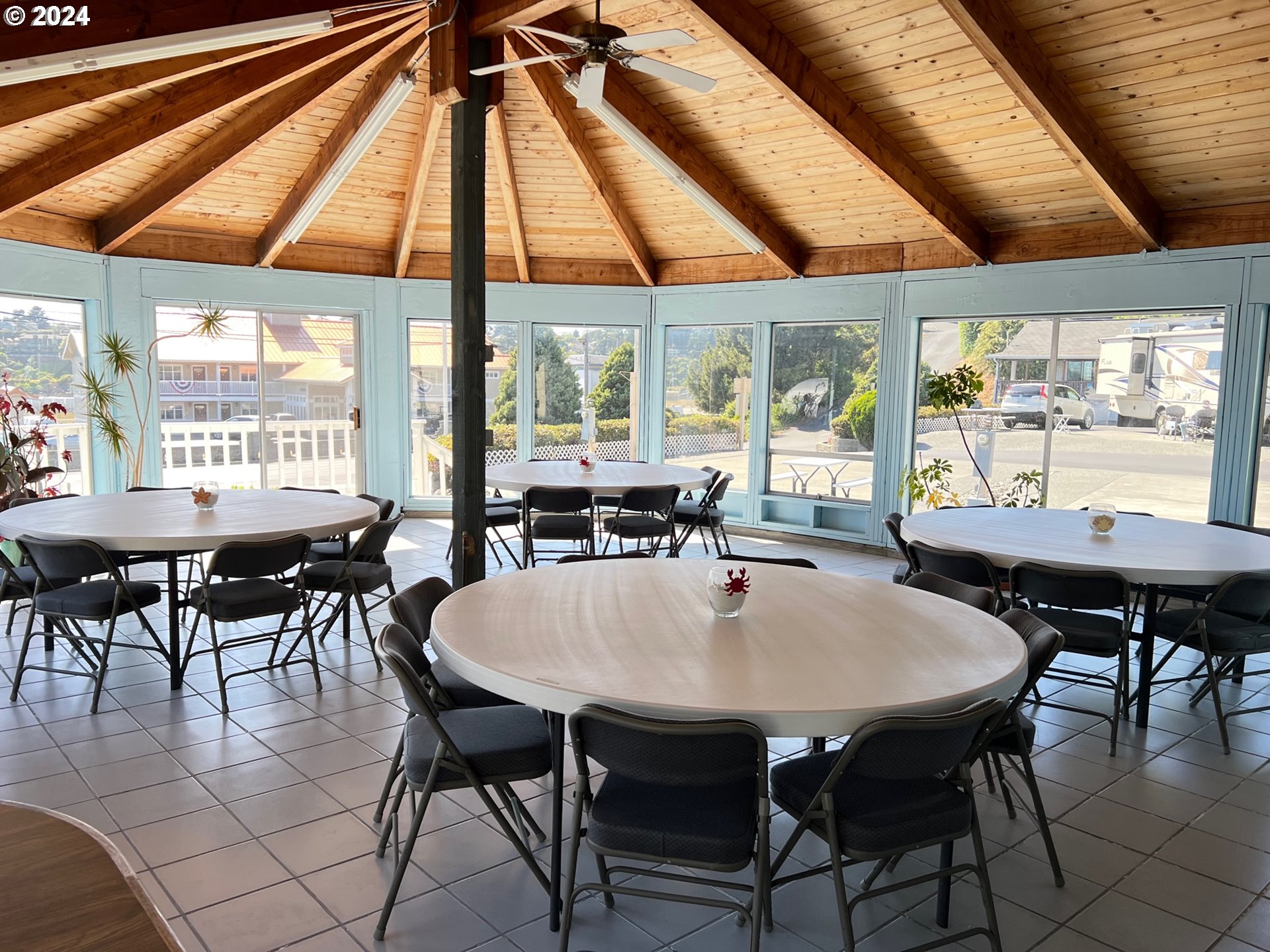16219 Lower Harbor Road, Unit 19 Brookings, OR 97415 - Photo 34 of 39 Community Club House